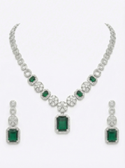 Emerald Empress Necklace Set