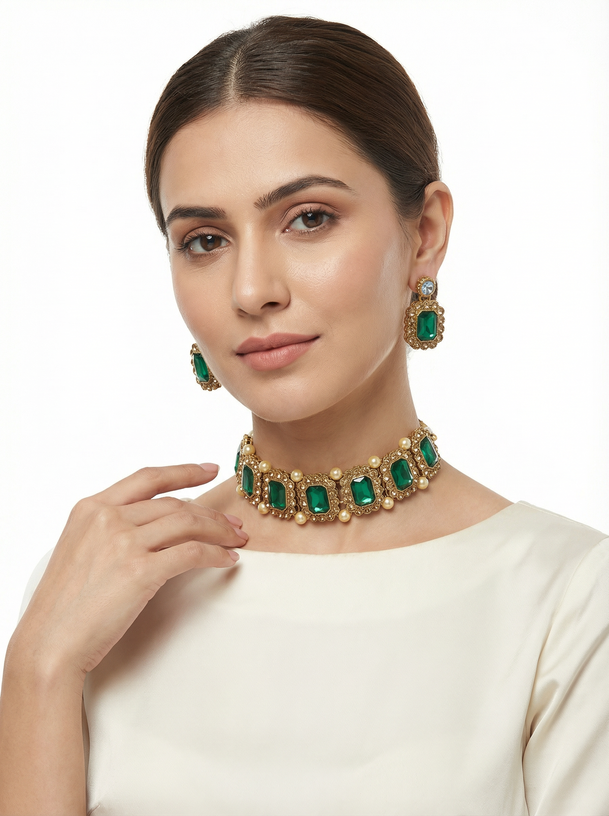 Emerald Pearl Statement Choker Set