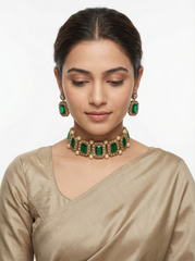 Emerald Pearl Statement Choker Set